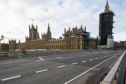Las calles de Londres estaban desiertas durante el confinamiento y ahora Reino Unido comienza a relajar las medidas restrictivas