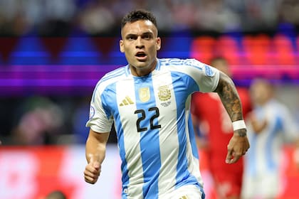 Lautaro Martínez anotó en las dos presentaciones de l selección argentina en lo que va de la Copa América: sería titular
