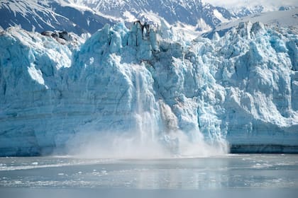 Los investigadores encontraron que el Campo de Hielo Juneau ha estado perdiendo hielo a una velocidad doble comparada con la registrada antes de 2010 (Imagen Phys.org)