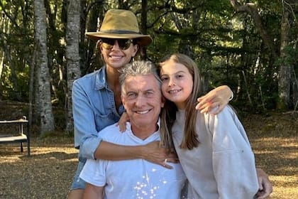 Macri celebró su cumpleaños en el Sur junto a su esposa, Juliana Awada, y su hija Antonia