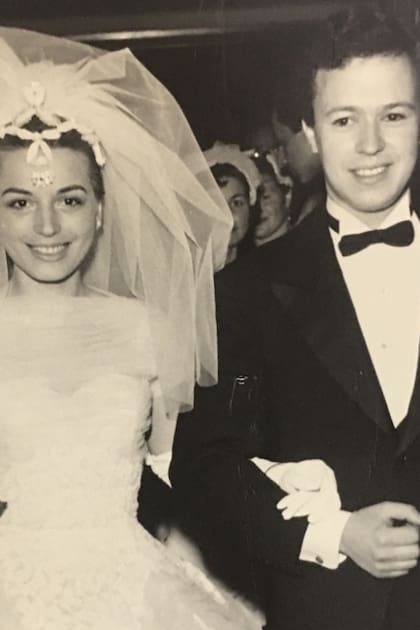 Mercedes López Paredes y Miguelito Romano, "El Cóndor", el día de su boda, en 1958