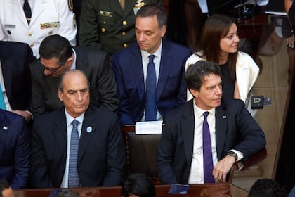 Nicolas Posse, jefe de gabinete, Guillermo Francos, ministro del Interior, en la apertura de sesiones ordinarias de 2024