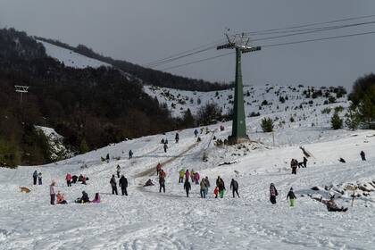 Por los altos costos en los centros de esquí, los especialistas todavía ven una baja demanda turística para las vacaciones de invierno en las ciudades con nieve