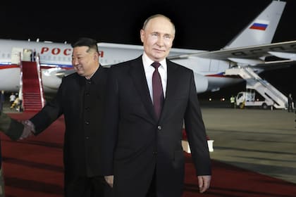 Putin acompañado por Kim, durante la reciente visita a Pyongyang
