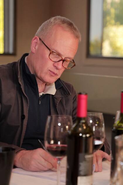 Tim Atkin es master of wine y crítico de vinos; desde hace 13 años visita la Argentina para elaborar su informe anual