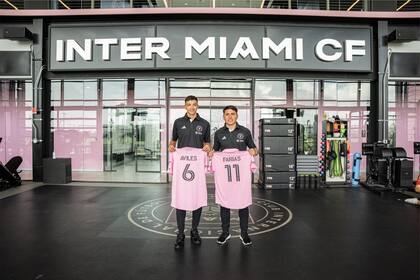 Tomás Avilés y Facundo Farías posan como nuevos refuerzos de Inter Miami