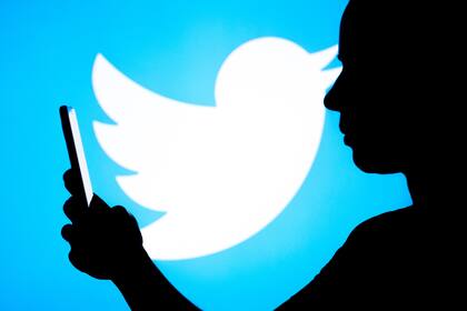 Twitter informó su nueva política "menos agresiva" para sancionar a los usuarios que infrinjan sus reglas de participación